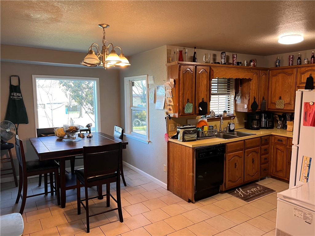 116 Linden Lane, Hewitt, Texas image 7