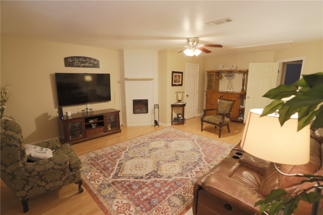 107 Rebecca Road, Moody, Texas image 10