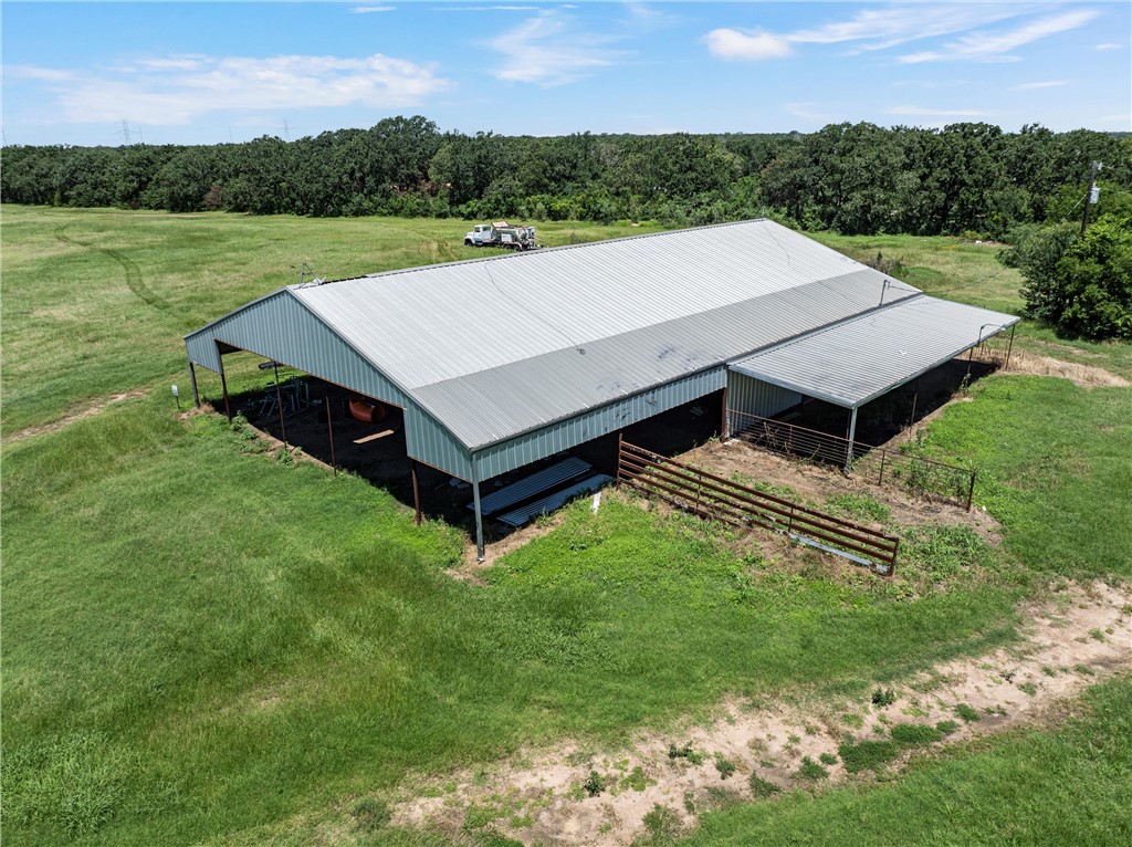 409 Oak Leaf Road, Elm Mott, Texas image 12