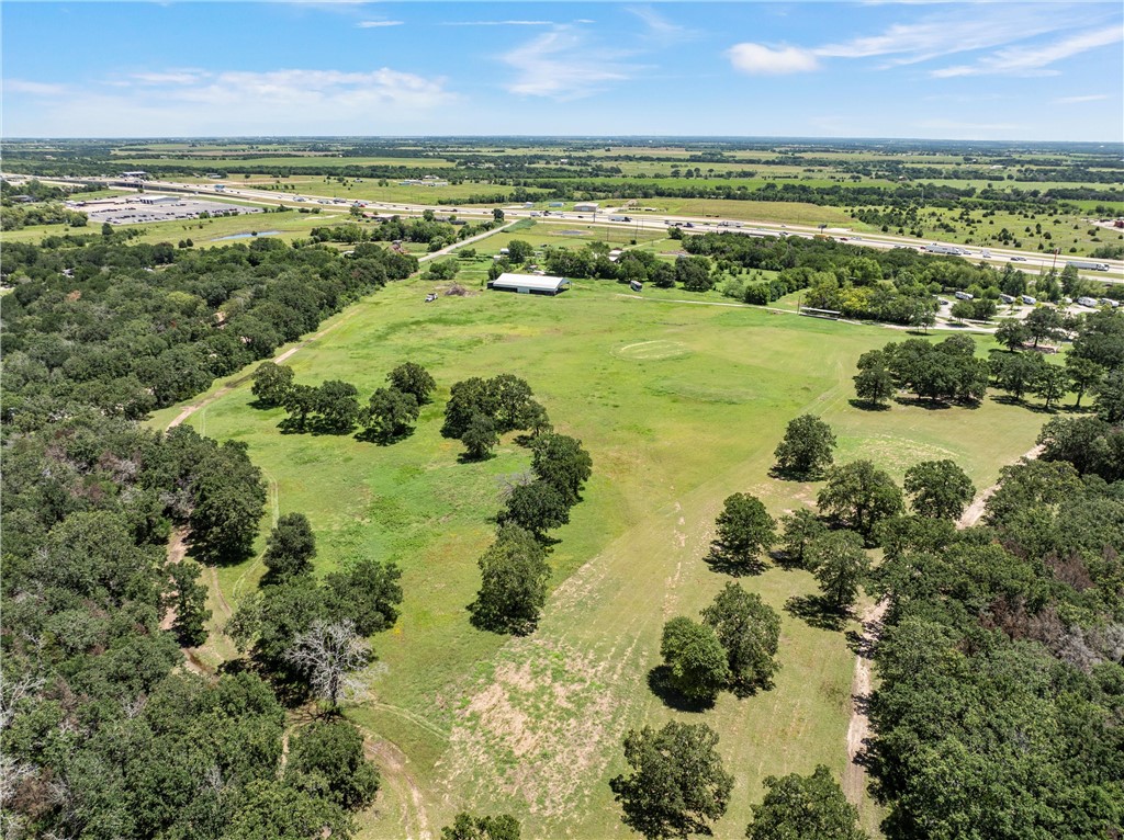 409 Oak Leaf Road, Elm Mott, Texas image 10