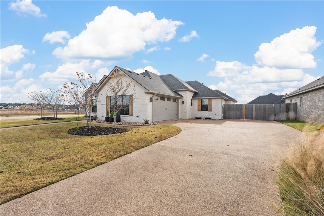 10100 Feather Trace Lane, Waco, Texas image 3