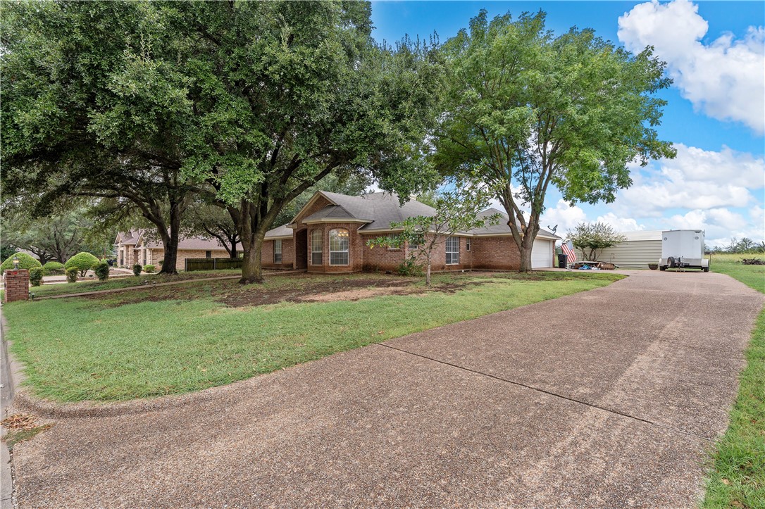 1305 Alford Drive, Hillsboro, Texas image 2