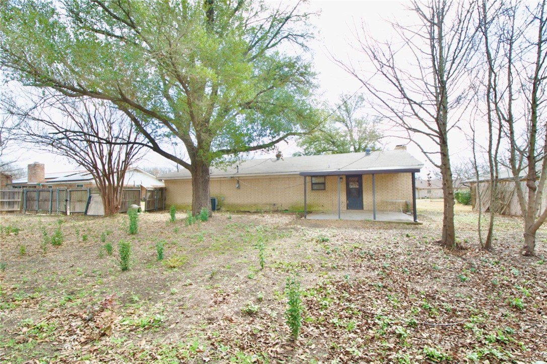 332 Crescent Drive, Hewitt, Texas image 38