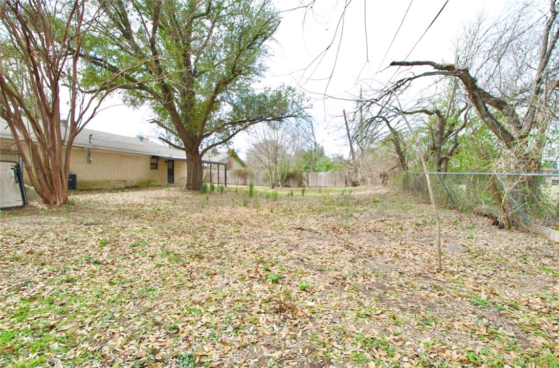 332 Crescent Drive, Hewitt, Texas image 39