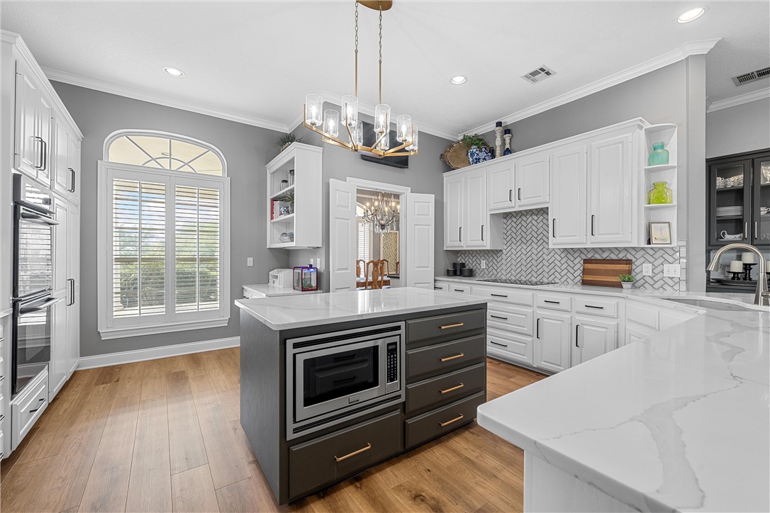 100 Westridge Lane, Woodway, Texas image 17