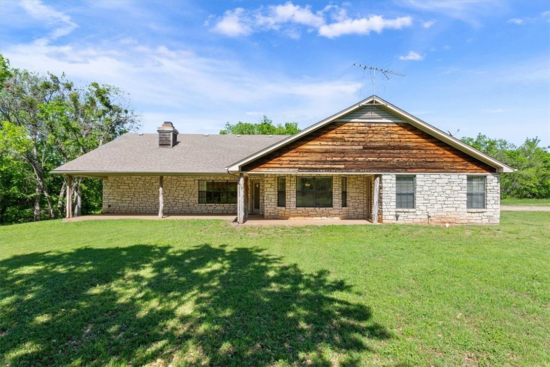 463 Twin Bends Road, Crawford, Texas image 30