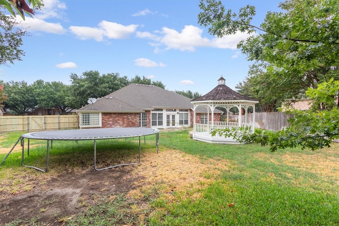 1216 Gunnison Drive, Woodway, Texas image 32
