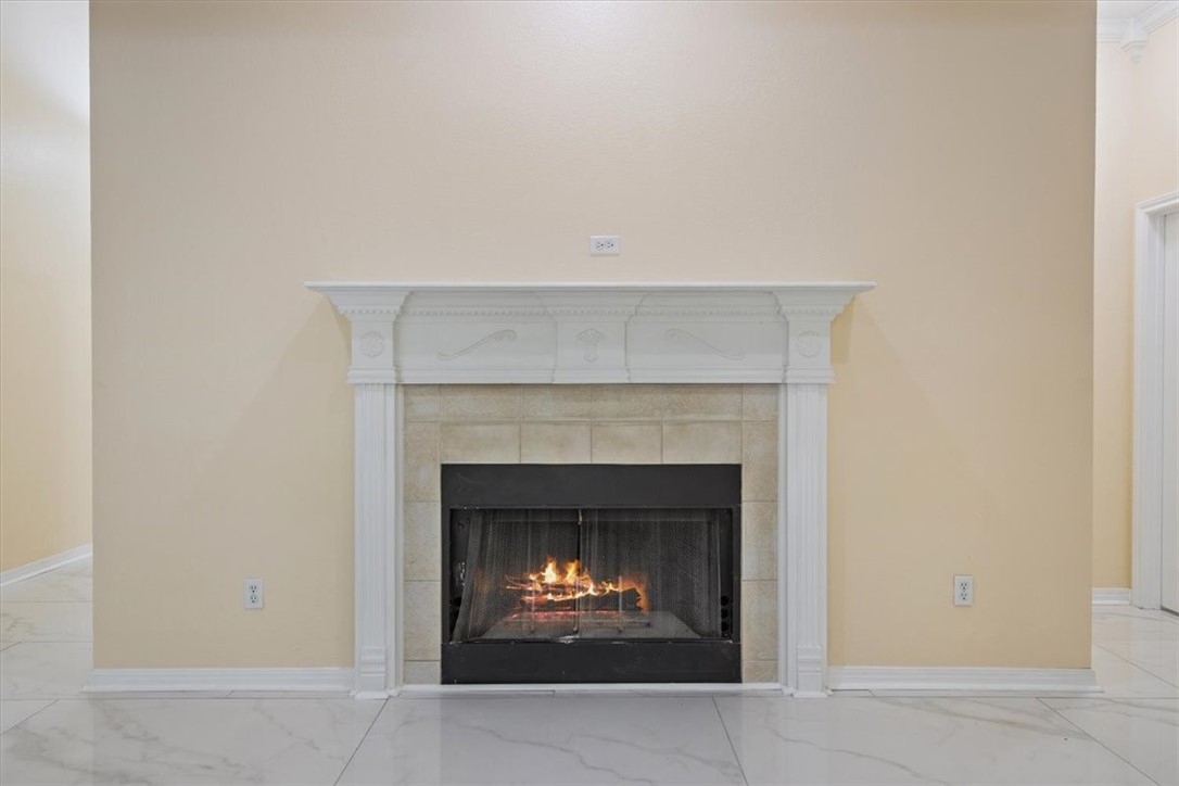 1216 Gunnison Drive, Woodway, Texas image 16