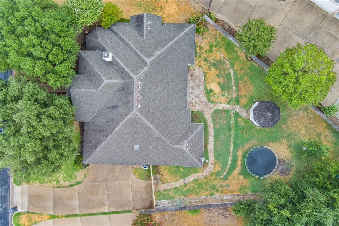 1216 Gunnison Drive, Woodway, Texas image 33