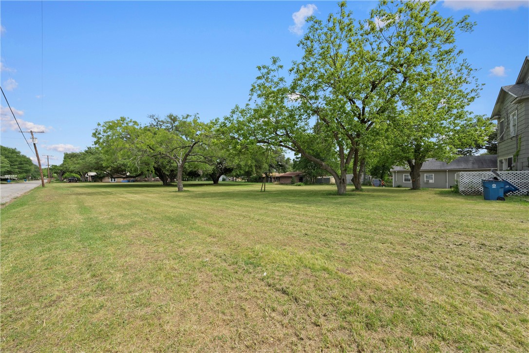900 E Evergreen Street, Mexia, Texas image 27