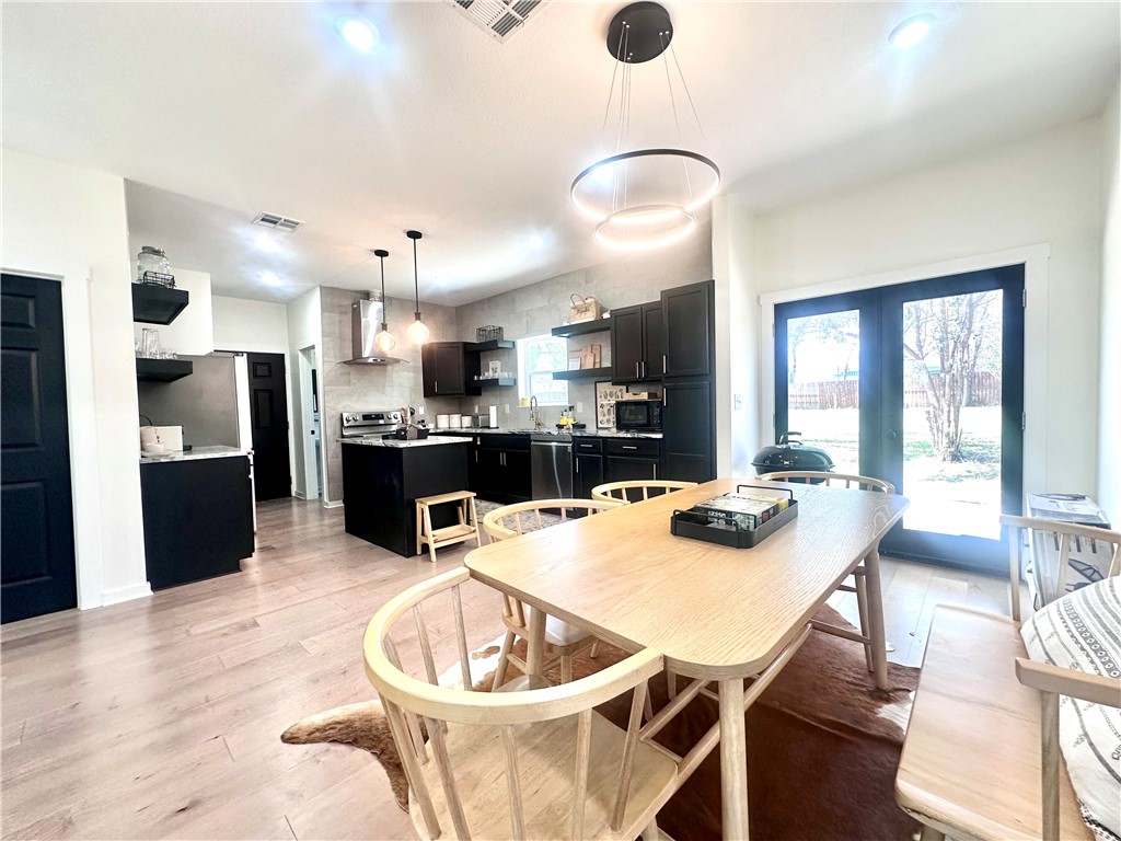 1904 N 17th Street, Waco, Texas image 13