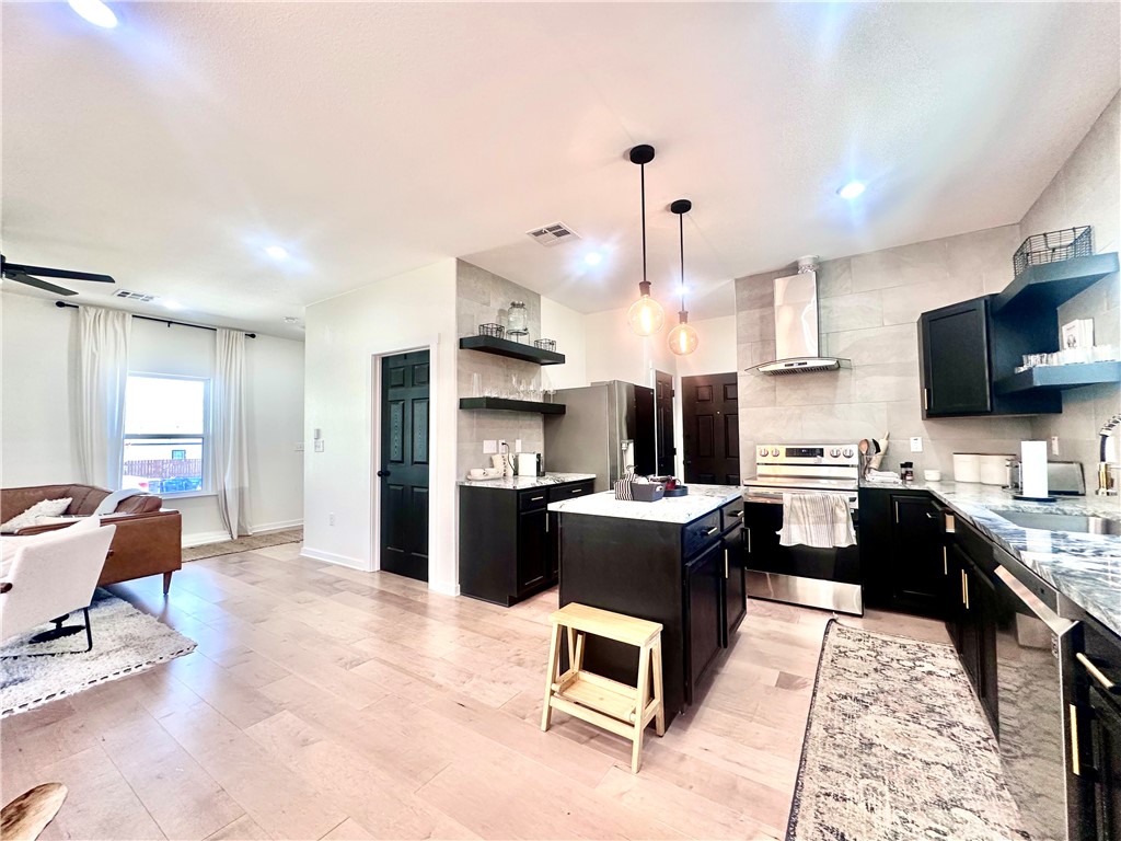 1904 N 17th Street, Waco, Texas image 8