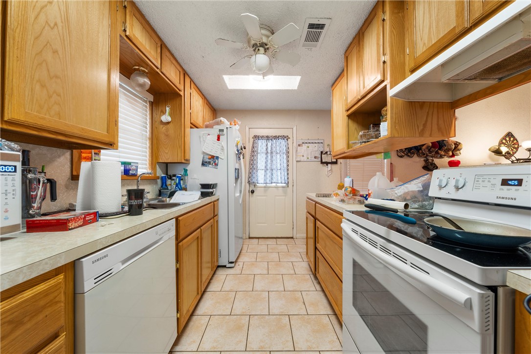605 S Marable Street, West, Texas image 6