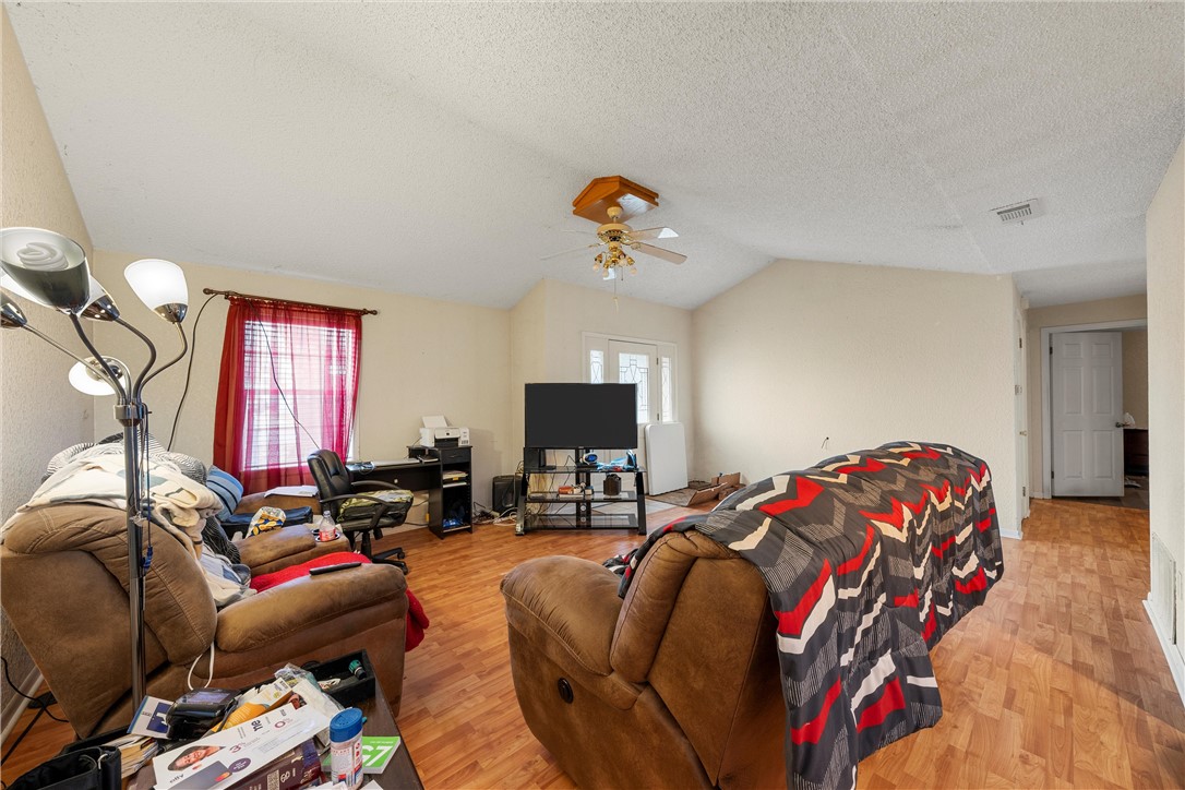 605 S Marable Street, West, Texas image 4