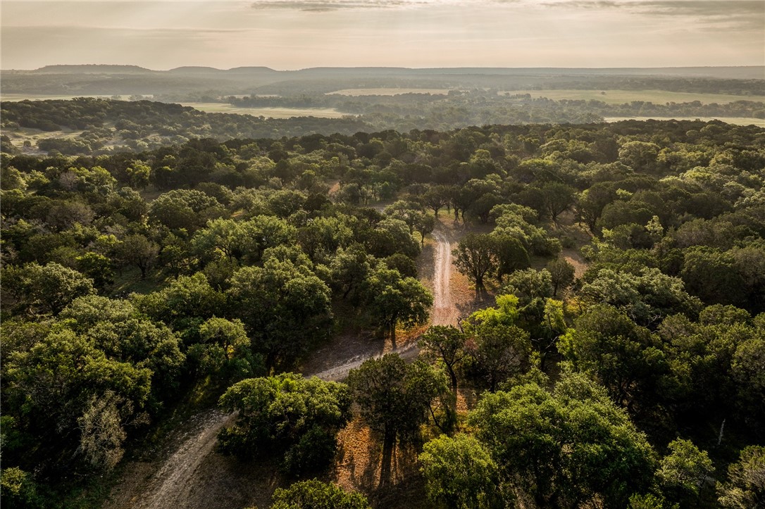 000 Russell Road, Gatesville, Texas image 2