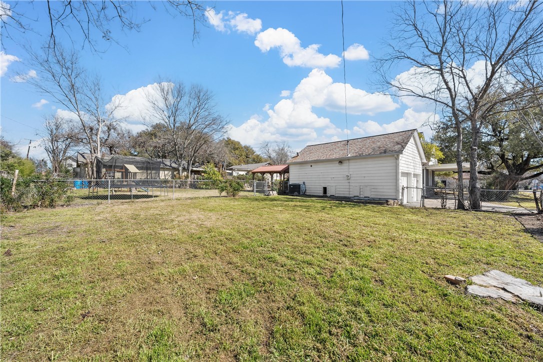 3127 Maple Avenue, Waco, Texas image 37