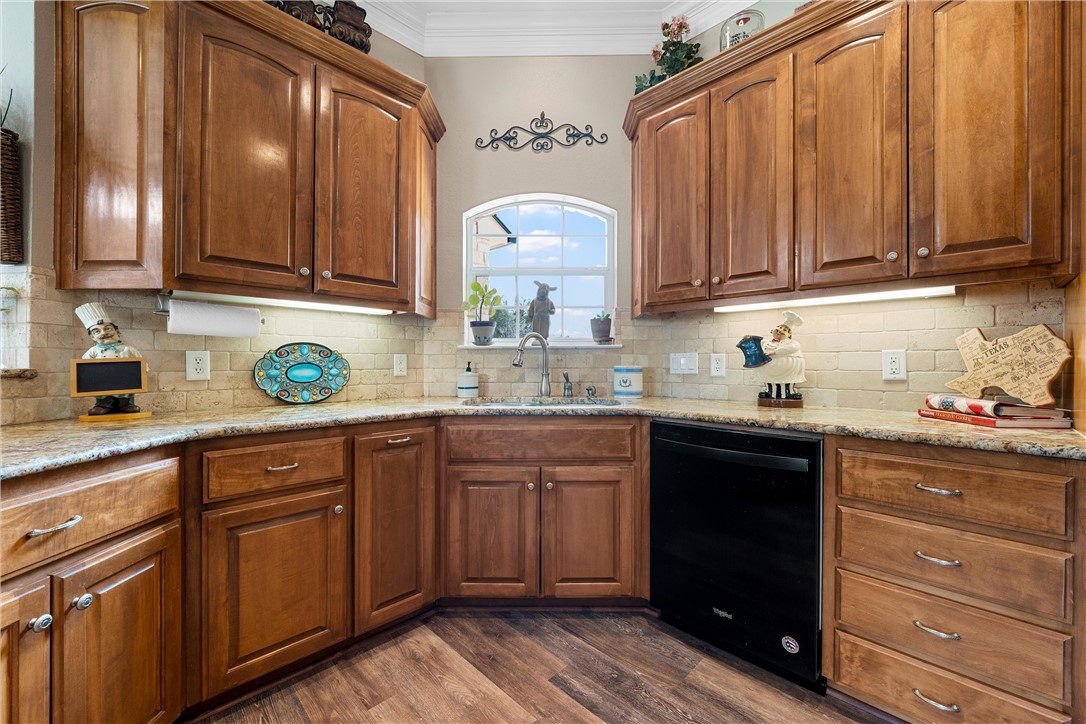 10513 T Bury Lane, Waco, Texas image 14