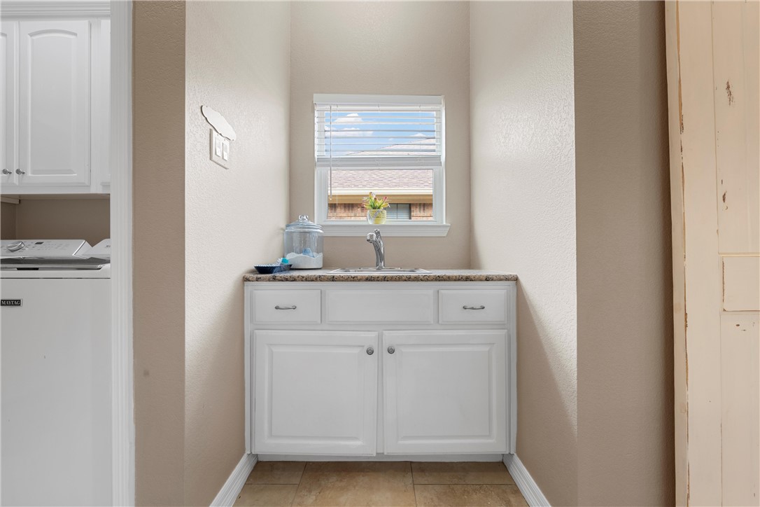 10513 T Bury Lane, Waco, Texas image 19