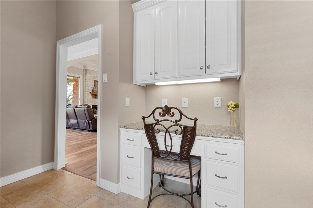 10513 T Bury Lane, Waco, Texas image 18