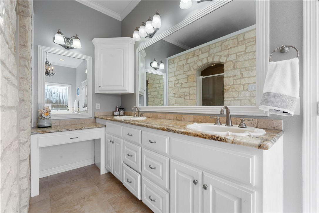 10513 T Bury Lane, Waco, Texas image 29