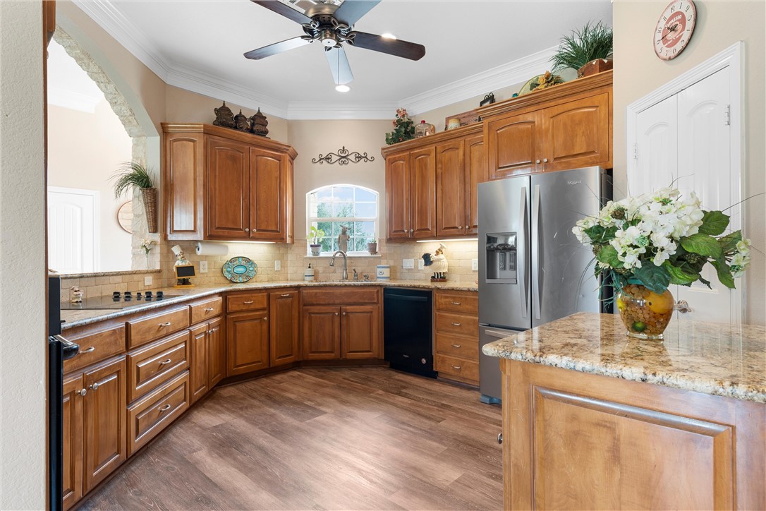 10513 T Bury Lane, Waco, Texas image 13