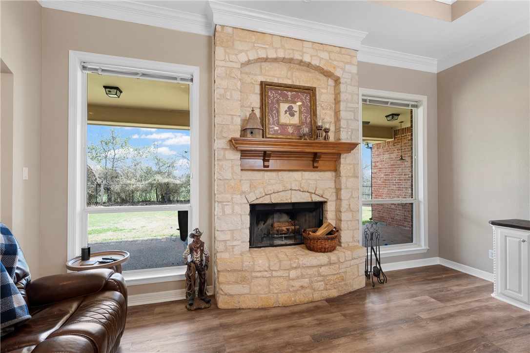 10513 T Bury Lane, Waco, Texas image 8