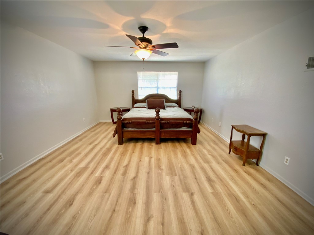 1409 W Trinity Street, Groesbeck, Texas image 29