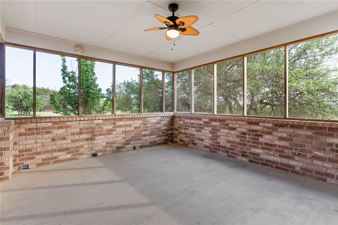 2800 Lomas Rodando Calzada, Kempner, Texas image 36