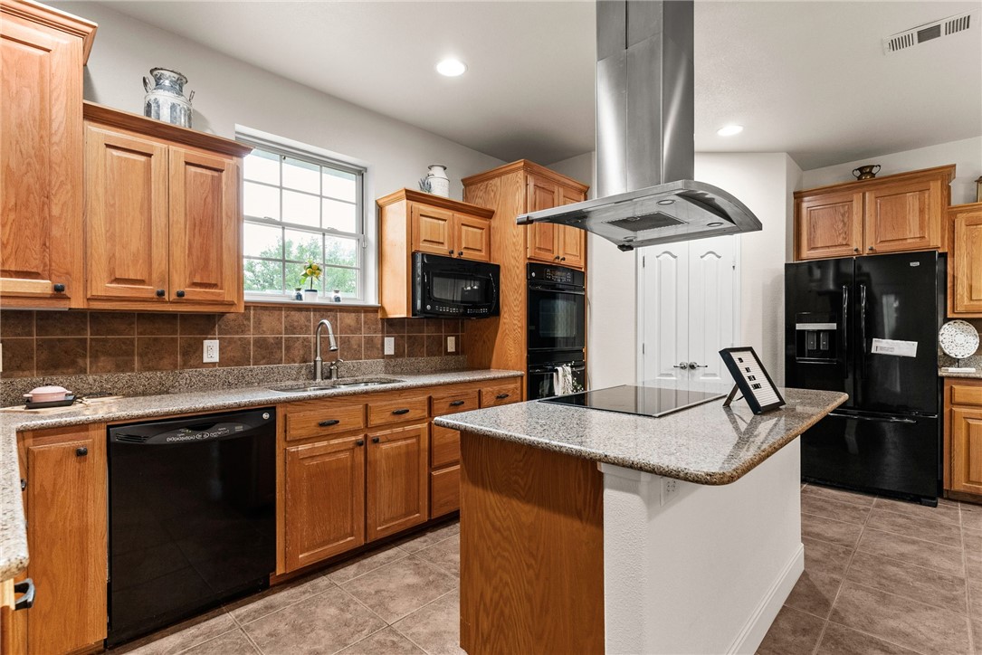 2800 Lomas Rodando Calzada, Kempner, Texas image 12