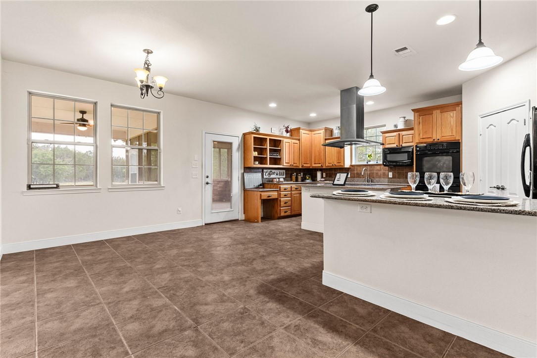 2800 Lomas Rodando Calzada, Kempner, Texas image 8