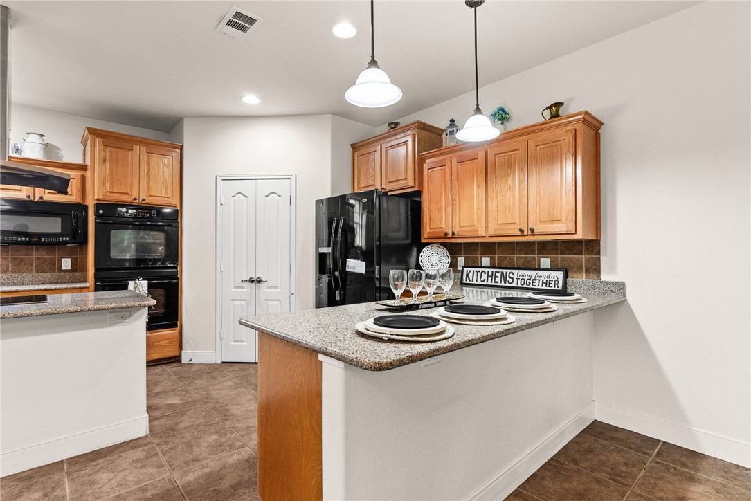 2800 Lomas Rodando Calzada, Kempner, Texas image 10