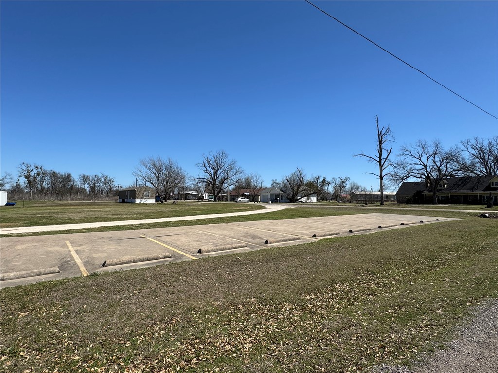 Lot 4-6 5th Street, Lott, Texas image 4