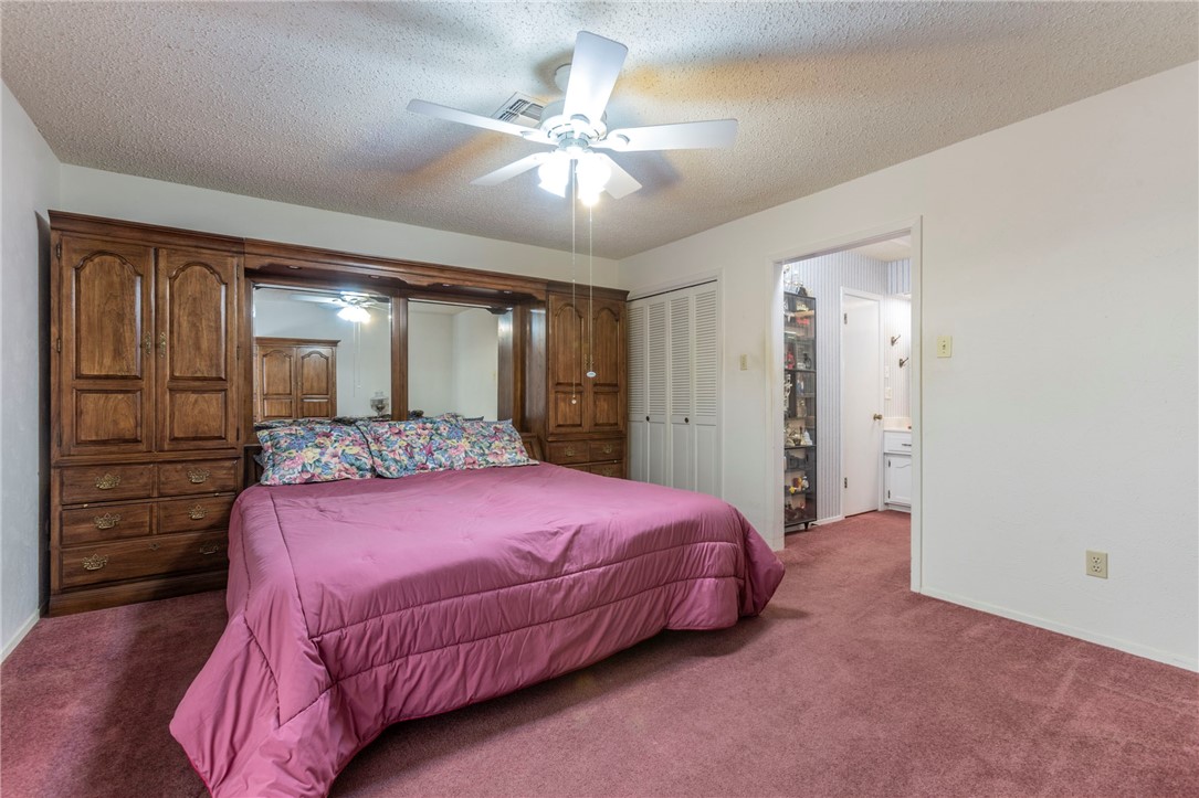 1208 Sleepy Hollow Road, Woodway, Texas image 12