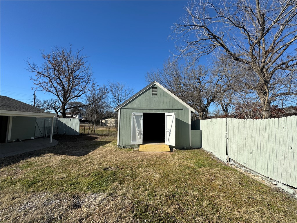 106 S Lakeview Drive, Waco, Texas image 18