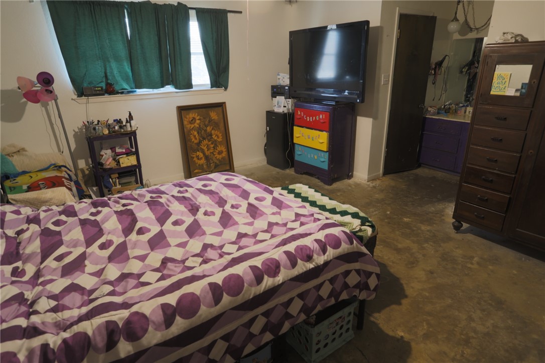 125 Goliad Street, McGregor, Texas image 6