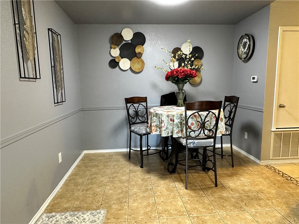 1004 Leah Drive, Troy, Texas image 10