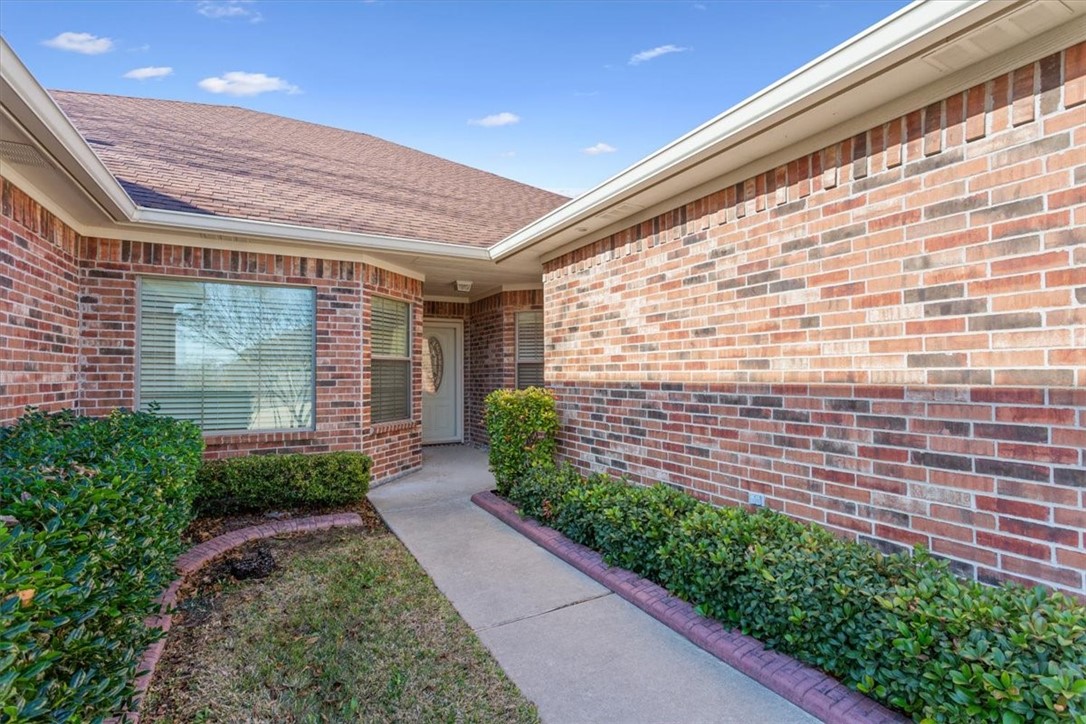 9102 Darby Lane, Waco, Texas image 3