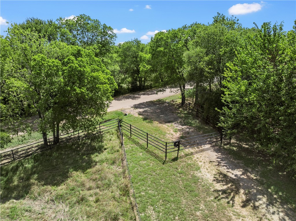 1311 Talbert Ranch Road, China Spring, Texas image 4