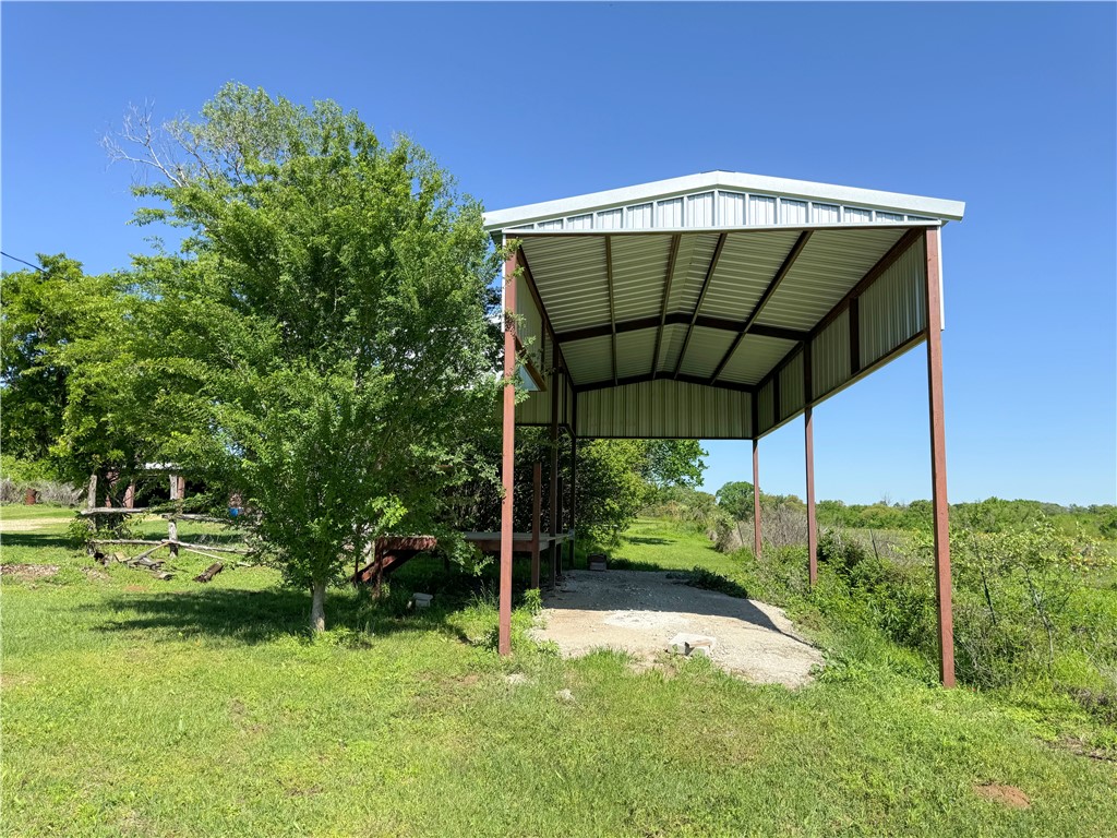 213 Hcr 1305, Hillsboro, Texas image 37