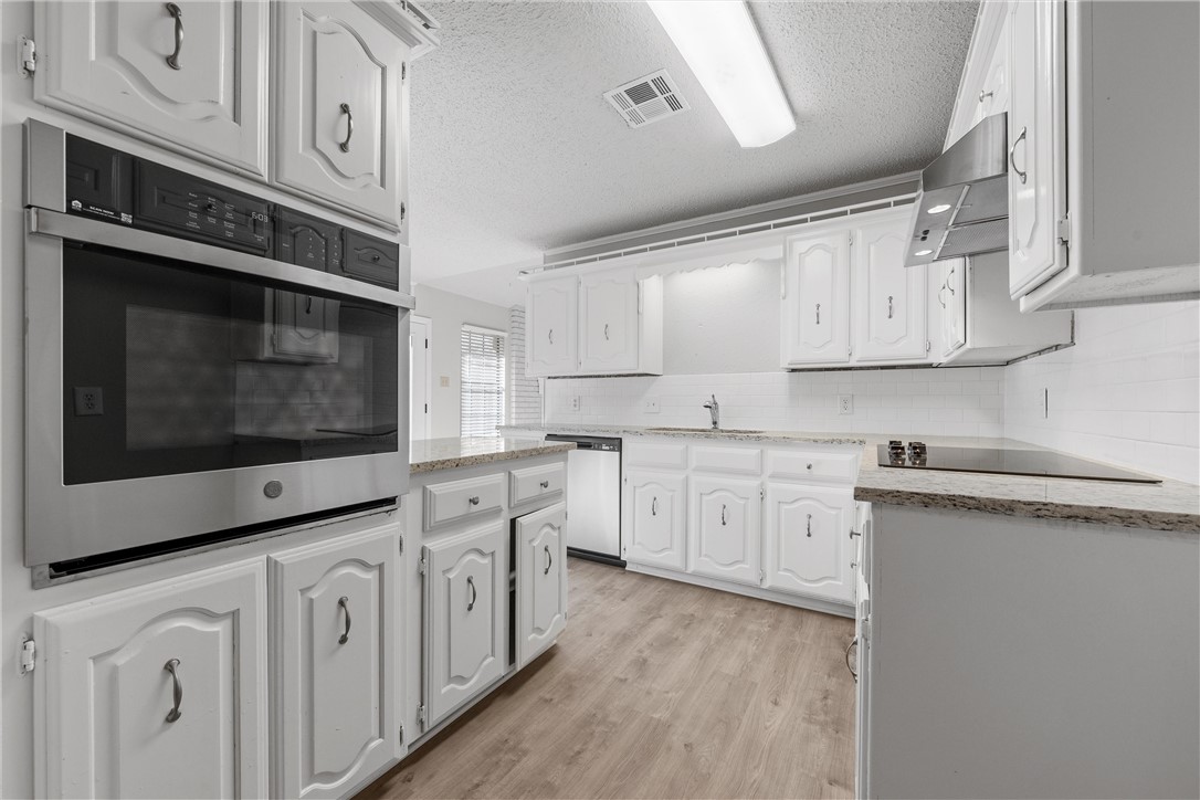 7012 Dublin Drive, Waco, Texas image 5