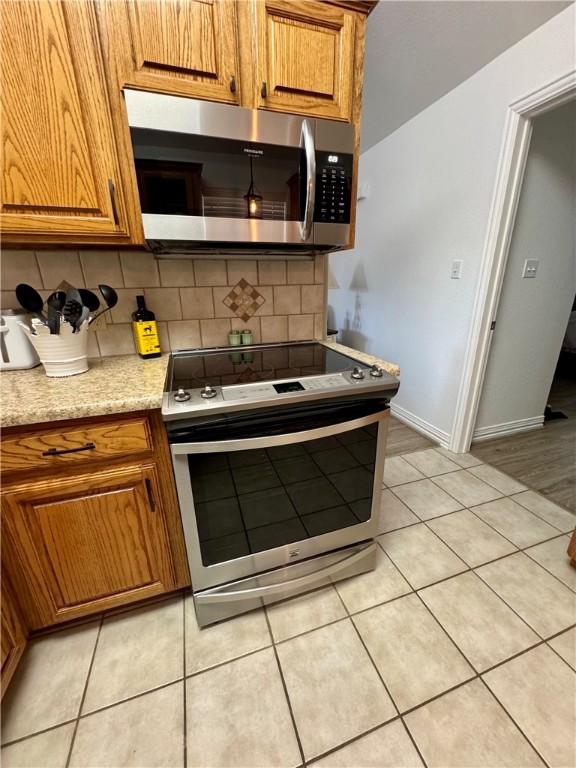 203 Oakwood Drive, Mexia, Texas image 7