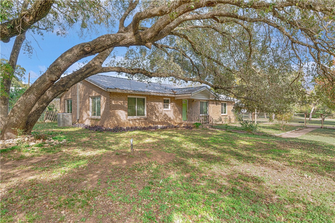 115 Cr 1821 Road, Clifton, Texas image 32