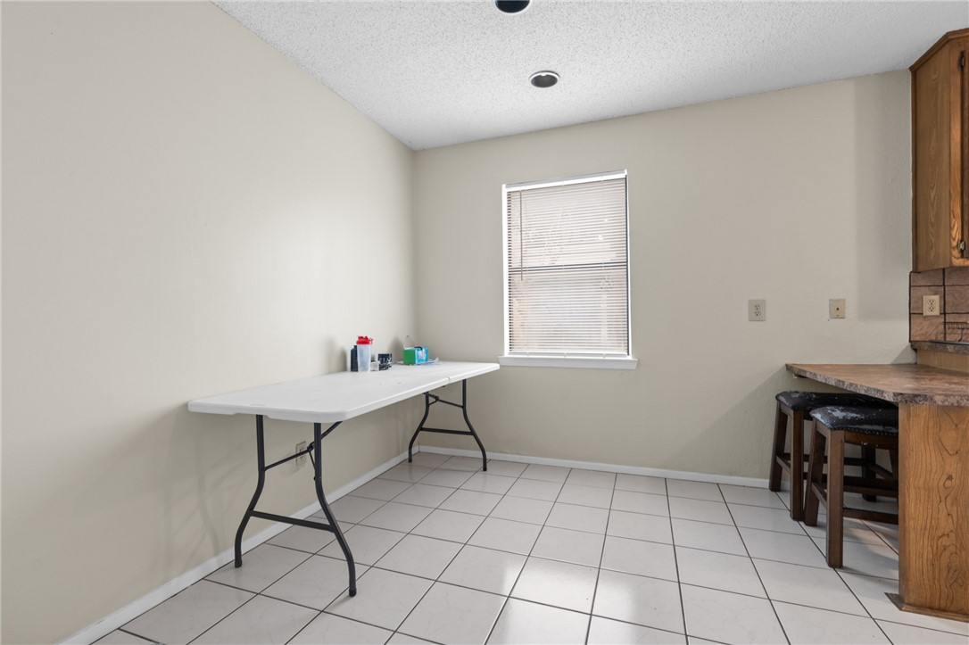 1421 S 12th Street #108, Waco, Texas image 6