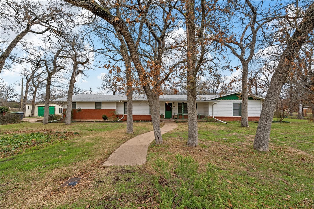 4323 Kendall Lane, Waco, Texas image 1