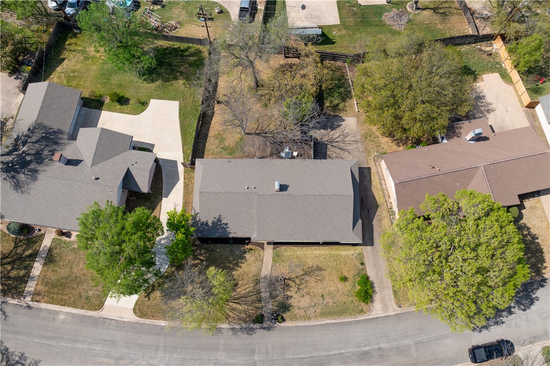 8225 Shadow Wood Drive, Woodway, Texas image 44