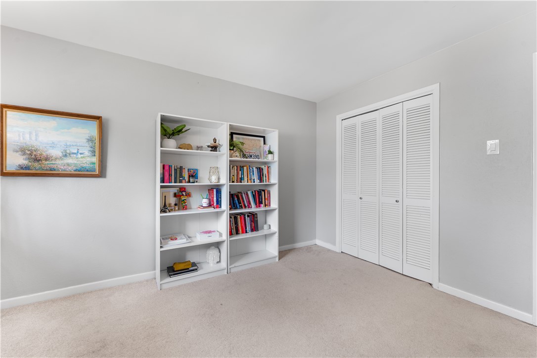 8225 Shadow Wood Drive, Woodway, Texas image 37
