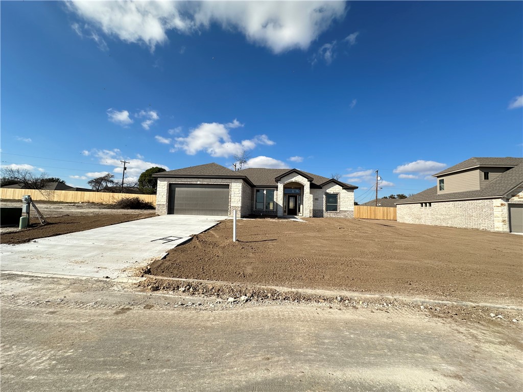 203 Lasso Loop, Lorena, Texas image 1