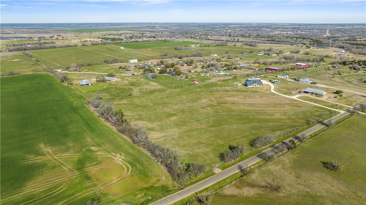 17707 Elm Creek Road, Moody, Texas image 2