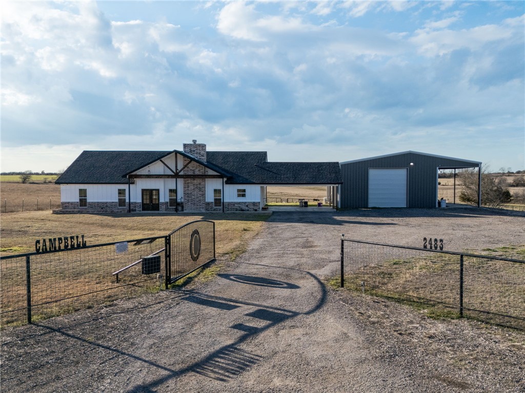 2483 Cr 303, Oglesby, Texas image 2