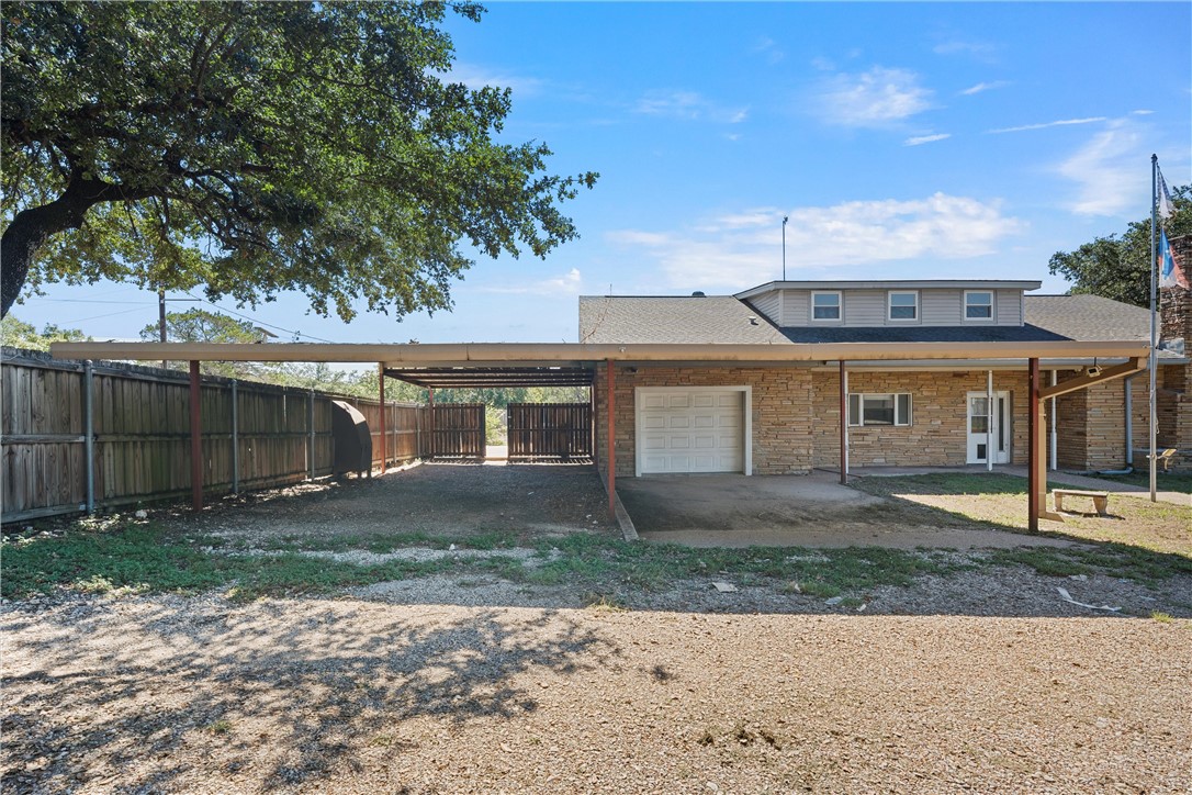 145 Cr 1816, Clifton, Texas image 2